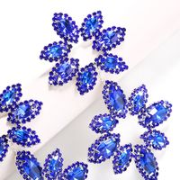 Retro Flower Rhinestone Drop Earrings Crystal Earrings 1 Pair main image 4