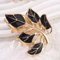 Retro Leaves Metal Hollow Out Hair Claws main image 4