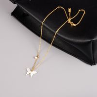 Simple Style Butterfly Titanium Steel Gold Plated Artificial Pearls Shell Pendant Necklace main image 4