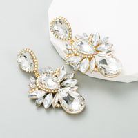 Fashion Geometric Alloy Gold Plated Rhinestones Women's Earrings 1 Pair main image 5