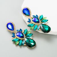 Fashion Geometric Alloy Gold Plated Rhinestones Women's Earrings 1 Pair sku image 3