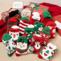 Femmes Mignon Père Noël Pain D'épice Bonhomme De Neige Spandex Polyester Jacquard Cheville Chaussettes main image 1