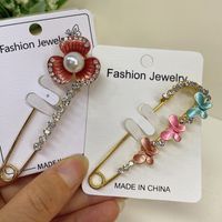 Fashion Animal Alloy Inlay Artificial Crystal Artificial Diamond Opal Women's Brooches main image 3