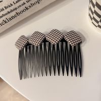 Retro Geometric Stripe Arylic Pom Poms Hair Combs sku image 17