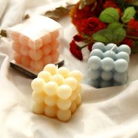 À La Maison Cube De Rubik Parfum Géométrique Forme Creative Parfumée Bougie Photographie Props main image 4