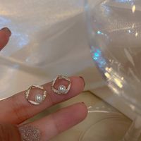 1 Pair Retro Heart Shape Flower Alloy Plating Artificial Pearls Rhinestones Women's Drop Earrings sku image 6