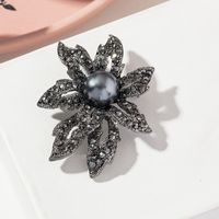 Retro Flower Bow Knot Alloy Plating Inlay Rhinestones Pearl Women's Brooches sku image 8
