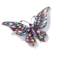 Retro Mariposa Aleación Embutido Diamantes De Imitación Mujeres Broches main image 4