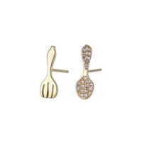 Fashion Fork Copper Inlay Zircon Ear Studs 1 Pair main image 3
