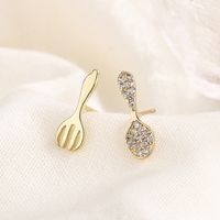Fashion Fork Copper Inlay Zircon Ear Studs 1 Pair main image 1