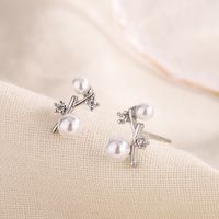 Fashion Geometric Copper Inlay Artificial Pearls Zircon Ear Studs 1 Pair sku image 1