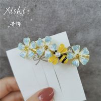 Fashion Flower Metal Plating Artificial Pearls Hair Clip 1 Piece sku image 1