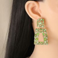1 Pair Fashion Trapezoid Alloy Hollow Out Rhinestones Women's Chandelier Earrings Drop Earrings main image 4