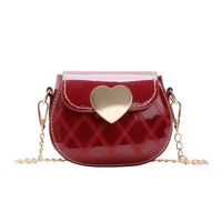 Girl's Medium Pu Leather Heart Shape Solid Color Fashion Flip Cover Crossbody Bag main image 3