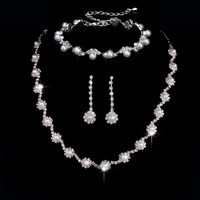 Moda Geométrico Cadena De Cobre Embutido Perlas Artificiales Diamantes De Imitación Pulsera Aretes Collar 1 Juego sku image 3