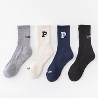 Unisexe Mode Lettre Coton Crew Socks Une Paire main image 1