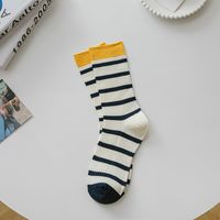 Frau Mode Plaid Nylon Baumwolle Crew Socken Ein Paar sku image 3