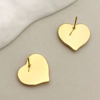 Retro Heart Shape Flower Stainless Steel Ear Studs 1 Pair main image 5