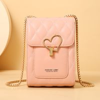 Women's Pu Leather Heart Shape Solid Color Fashion Square Buckle Phone Wallet Crossbody Bag Chain Bag main image 1