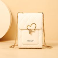 Women's Pu Leather Heart Shape Solid Color Fashion Square Buckle Phone Wallet Crossbody Bag Chain Bag sku image 5