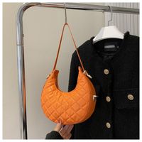 Women's Small Spring&summer Pu Leather Solid Color Fashion Dumpling Shape Zipper Cloud Shape Bag main image 1