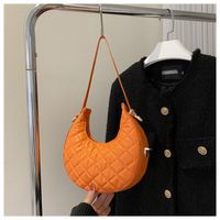 Women's Small Spring&summer Pu Leather Solid Color Fashion Dumpling Shape Zipper Cloud Shape Bag main image 6