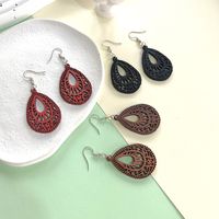 1 Pair Fashion Water Droplets Wood Carving Women's Drop Earrings main image 4
