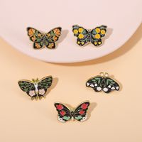 Fashion Flower Butterfly Alloy Stoving Varnish Unisex Brooches main image 2