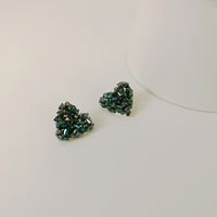 1 Pair Retro Heart Shape Alloy Natural Stone Plating Artificial Gemstones Valentine's Day Women's Ear Studs main image 3