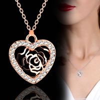 Fashion Heart Shape Rose Alloy Plating Inlay Rhinestones Pendant Necklace 1 Piece main image 3