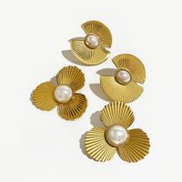Fashion Flower Stainless Steel Pearl Plating Ear Studs 1 Pair main image 2
