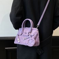 Women's Medium All Seasons Pu Leather Solid Color Fashion Square Lock Clasp Handbag sku image 2