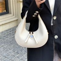 Women's Medium All Seasons Pu Leather Solid Color Fashion Dumpling Shape Zipper Underarm Bag sku image 3