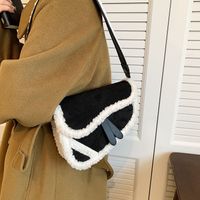 Women's Small Plush Solid Color Fashion Saddle Shape Magnetic Buckle Crossbody Bag sku image 2