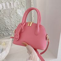 Femmes Moyen Toutes Les Saisons Faux Cuir Couleur Unie Mode Coquille Fermeture Éclair Sac À Main main image 4