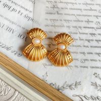 1 Pair Retro Bow Knot Alloy Plating Women's Ear Studs main image 4