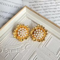 Fashion Flower Alloy Inlay Artificial Pearls Women's Brooches main image 5
