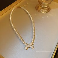 1 Piece Baroque Style Bow Knot Artificial Pearl Patchwork Women's Necklace sku image 1