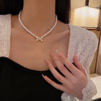1 Piece Baroque Style Bow Knot Artificial Pearl Patchwork Women's Necklace main image 5