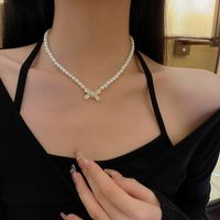 1 Piece Baroque Style Bow Knot Artificial Pearl Patchwork Women's Necklace main image 2