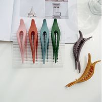 Simple Style Solid Color Plastic Hollow Out Hair Clip 1 Piece main image 2