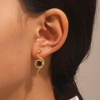 1 Pair Retro Snake Alloy Inlay Rhinestones 14k Gold Plated Women's Drop Earrings main image 5
