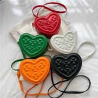 Small Pu Leather Flower Streetwear Heart-shaped Zipper Crossbody Bag main image 1