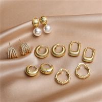1 Paar Einfacher Stil Einfarbig Überzug Kupfer Vergoldet Ohrringe main image 1