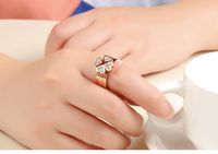 Fashion Simple Style Four Leaf Clover Flower Stainless Steel Rhinestone Metal Artificial Gemstones Rings main image 5