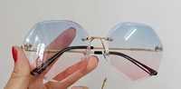 Polygon Geschnittene Metall Rahmenlose Kopie Sonnenbrille Damen Ocean Film Uv-schutz 9812 Neue Sonnenbrille sku image 4
