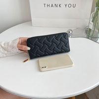 Women's Solid Color Lingge Pu Leather Zipper Wallets main image 4