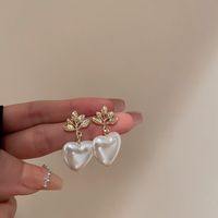 Real Gold Electroplating Mermaid Pearl Earrings Korean Long Ear Buckle Earrings sku image 3