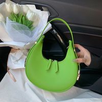 Femmes Moyen Toutes Les Saisons Faux Cuir Couleur Unie Mode Rond Fermeture Éclair Sac Sous Les Bras main image 3