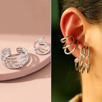 Wholesale Jewelry Fashion C Shape Tassel Heart Shape Alloy Artificial Pearls Rhinestones Gold Plated Inlay Ear Clips sku image 1